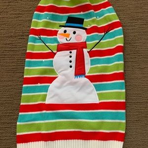 Dog sweater for large dog’s sold separately